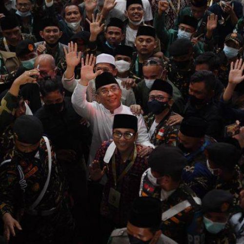 Detik Pemilihan Ketum PBNU: Kisah Koneksi Internet yang Putus
