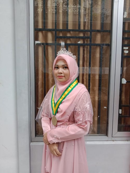 Rahmatan Nazila: Hafidzoh 30 Juz Pondok Pesantren Binaul Ummah